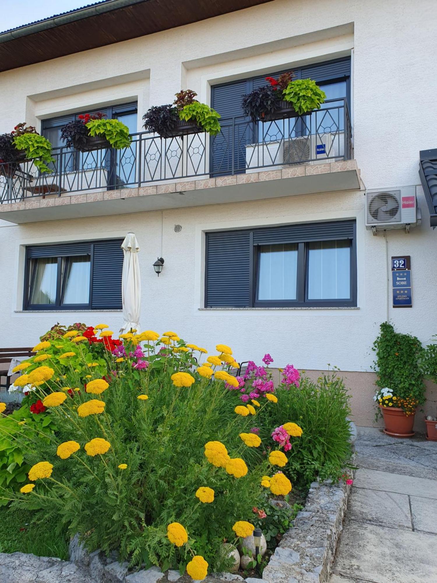 Guesthouse Vila Slunj Exterior photo